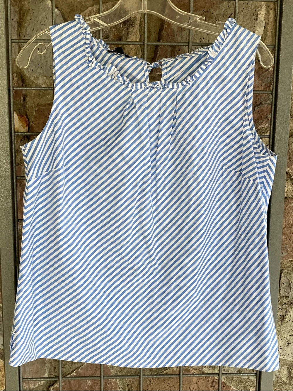 Talbots Blue & White Diagonal Stripe Ruffle Neck Tank Top Blouse Size Med Petite